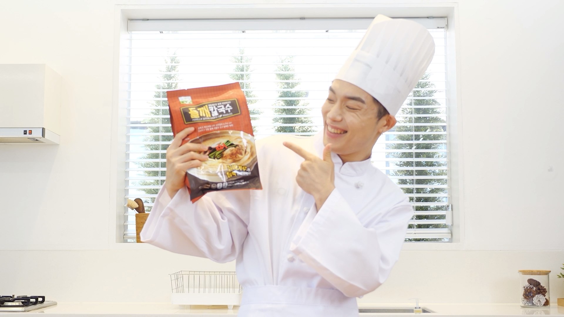 들깨칼국수 광고